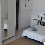 Holiday home Oceanic House *
